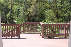 Railing to yard